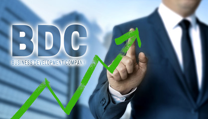 BDC Konzept wird von Geschäftsmann gezeigt.