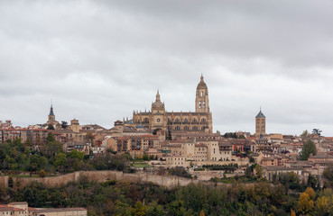 Fototapeta na wymiar View of Segovia old town with Segovia Cathedral