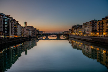 Fototapeta na wymiar City of Florence arno