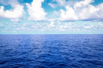 SKY AND BLUE SEA OF MALDIVES