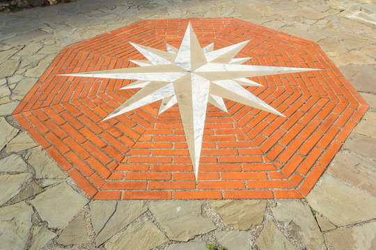 Compass rose