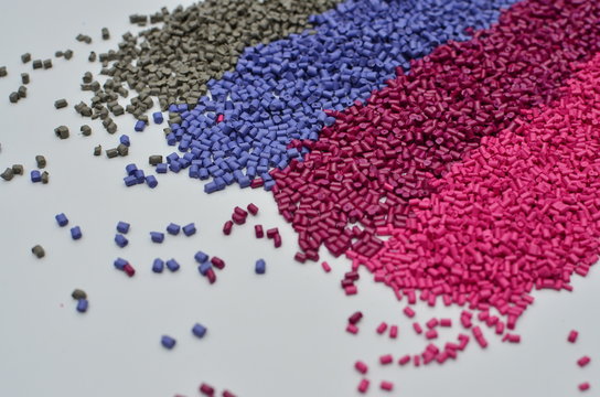 kolorowe granulki
