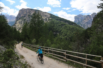 Familienradtour in den Dolomiten
