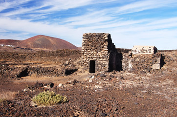 Salinas de los Agujeros and La Caldera, Lanzarote