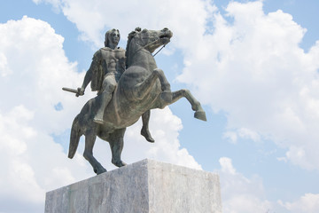 statue of alexander the great in thessaloniki