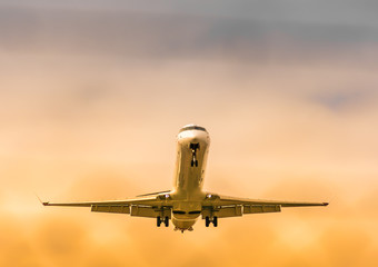 Avión aterrizando