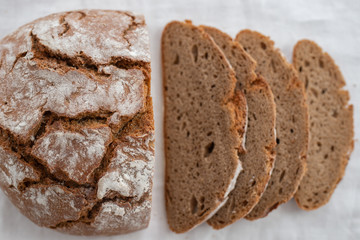 Healthy wholegrain sliced loaf 