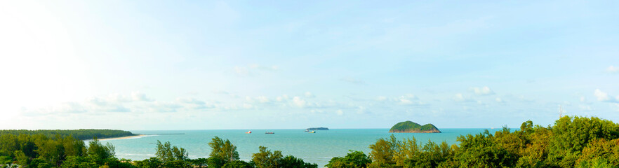 Panorama Rat and Cat Island, sea is a popular tourist attraction to visit Comfortable Songkhla Province, Thailand 