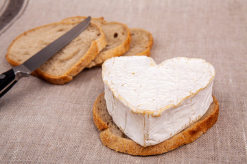 french cow's milk cheese called Neufchâtel