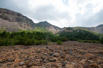 山体崩壊