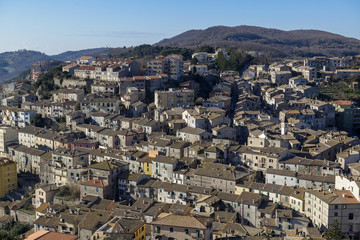 Fototapeta na wymiar La ville de Tolfa en Italie
