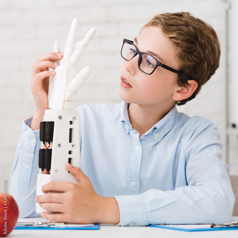 Aufkleber little technician experimenting with humanoid robotic hand