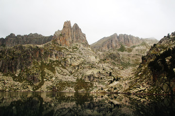 Fototapeta na wymiar Lakes de San Mauricio National Park, Catalonia, Spain 