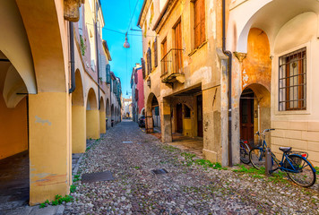 Fototapeta na wymiar Narrow street in Padua (Padova), Veneto, Italy