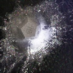 Abstract splash with dodecahedron - 3D rendering
