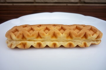 白い皿の上の原宿ドック