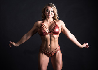 Fototapeta na wymiar Portrait of a muscular Woman