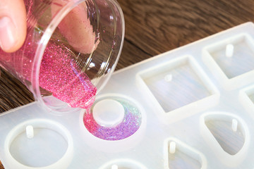 Pouring glitter pink resin mold , process of prepare for make an accessories