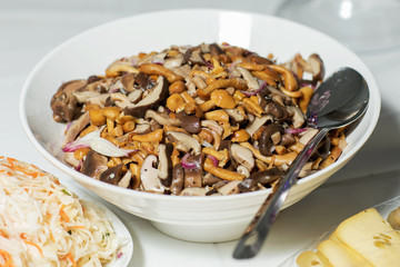 Sauteed mushrooms with peppers and herbs
