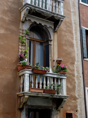 Ventana en Venecia, Italia