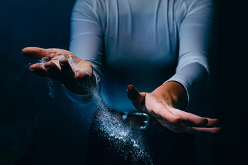 Obraz na płótnie Canvas flour in hand of man