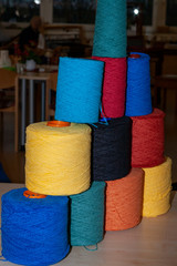Farbige Webgarne
