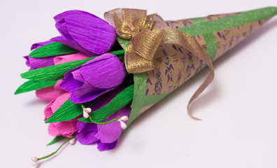 Candy bouquet of corrugated paper	