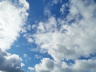 Obraz premium Blue sky with white clouds.