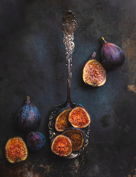sliced figs