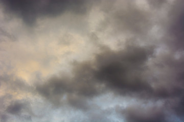 Chmury burzowe