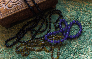 Naklejka premium Natural gemstone , amethyst stone accessorize close up, boho details 