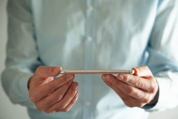 man hand smart phone