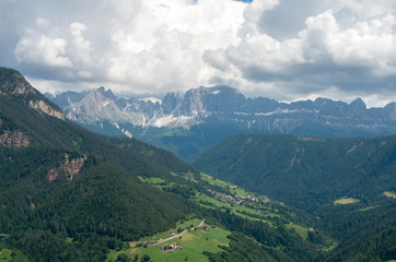 Fototapeta na wymiar South Tyrol landscape