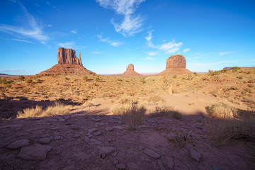 the scenic drive in the monument valley, usa