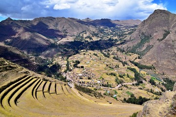 Fototapeta na wymiar Pisak Ruins , Sacred Valley , Peru 