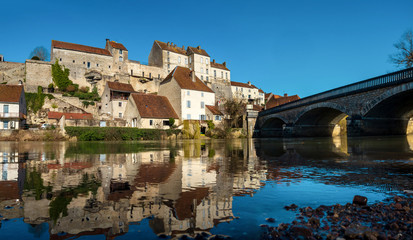 Fototapeta premium Panoramic view of Pesmes village in Burgundy, winter
