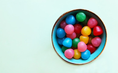 Obraz premium Bowl of colorful candys.