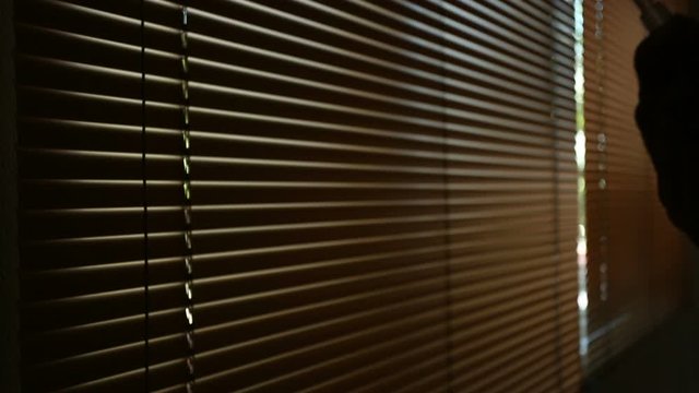 window blinds open and close interior in home