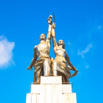 Worker And Kolkhoz Woman Sculpture, Moscow 2019. Made By Vera Mukhina For The 1937 Worlds Fair In Paris