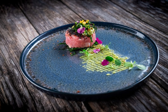 Tuna Tartar With Pea Cream