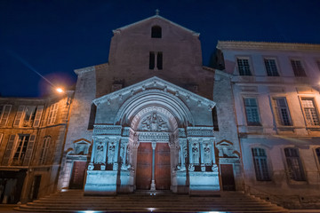 Night view of the Cathédrale Saint-Trophime, in Arles, France.