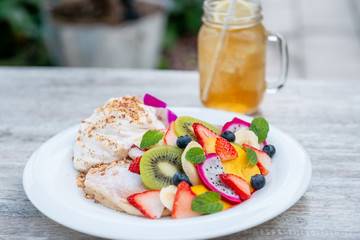 フルーツのパンケーキ