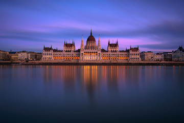 Fototapeta na wymiar Hungarian Parliament Building in Budapest at sunset with Danube river