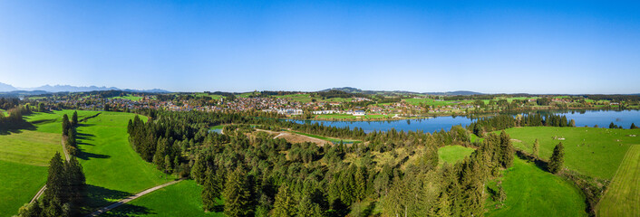 Ausblick auf Lechbruck am bayrischen Alpenrand