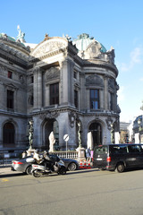 Naklejka premium Paris, France : l'opéra Garnier côté rue Halévy.