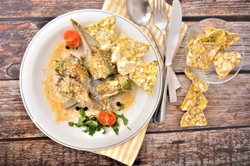 piatto di carciofi gratinati al forno  cibo italiano gourmet