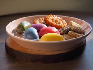 한국의 전통음식 송편과 약과 그리고 강정 