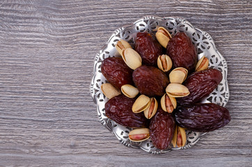 Dried dates with pistachios