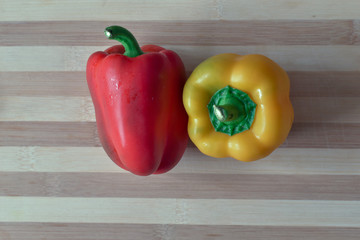Food photography : yellow and red bell capsicum