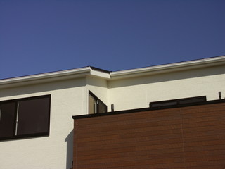 建売住宅と青空